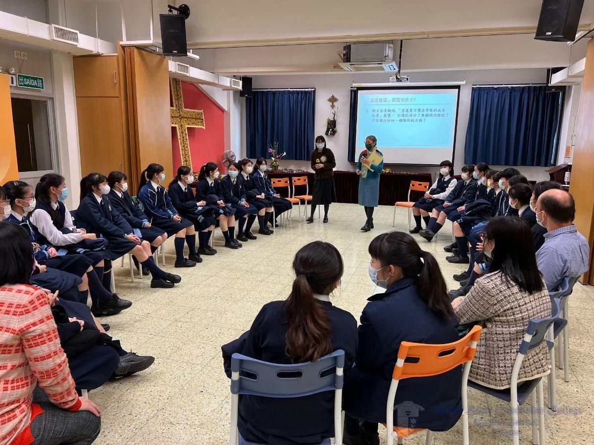 同學們認真參與小組反思及討論