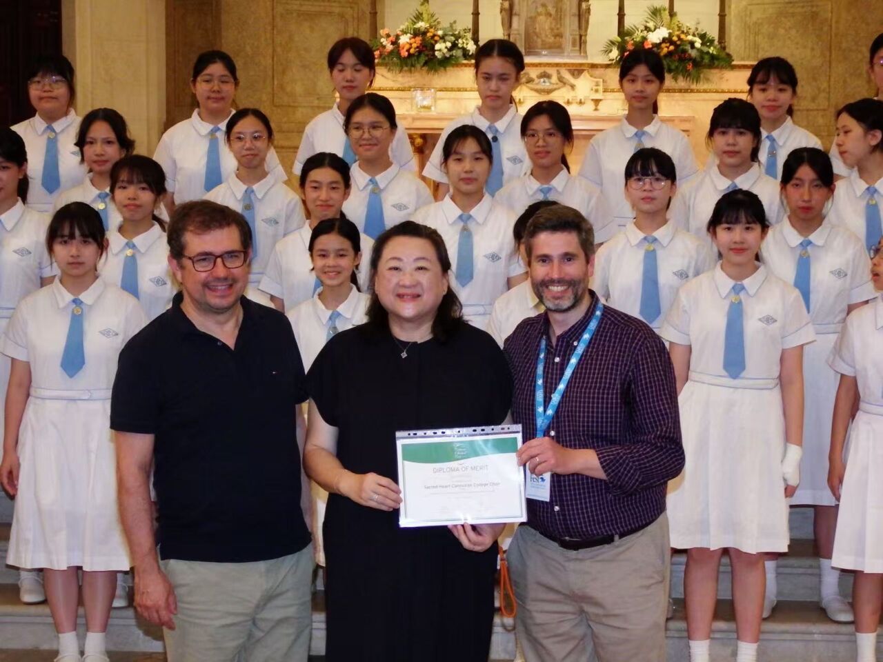 音樂節主席頒發金獎